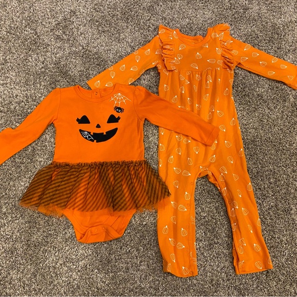 Cat & Jack Other - Pumpkin One Piece Sets 18M
